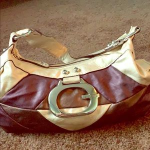 Women’s purse never used